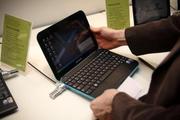 Samsung NP-N310 featuring with Intel Atom processor N280,  1.66GHz,  10.